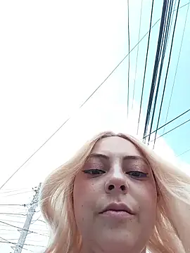 madelaine- online show from February 6, 2026, 6:37 pm