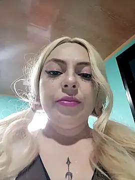 madelaine- online show from April 16, 2026, 9:39 pm