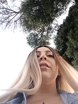 madelaine- online show from September 11, 2025, 10:21 pm