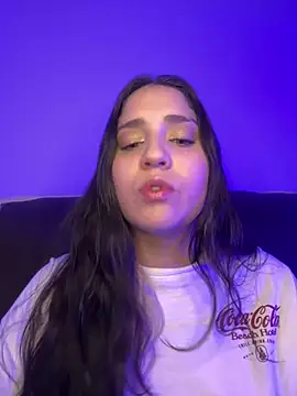 valentina jonnes1 online show from July 12, 2026, 5:41 am