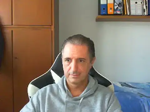 lliuk70mi online show from December 26, 2024, 2:37 pm