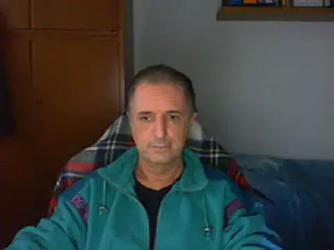 lliuk70mi online show from December 1, 2025, 2:51 pm