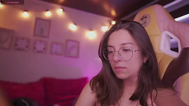 milly kenner online show from December 1, 2025, 6:42 pm