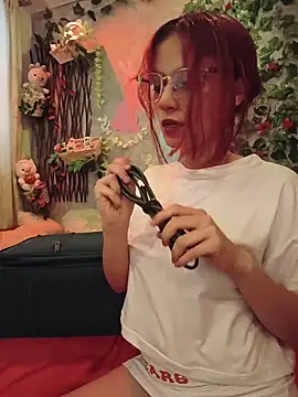 RedMeloddy online show from April 7, 2026, 10:44 pm