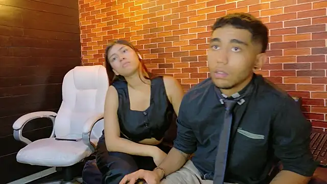 Snapshot of Annyeli chatting on November 21, 2025, 3:55 pm Annyeli online show from November 21, 2025, 3:55 pm