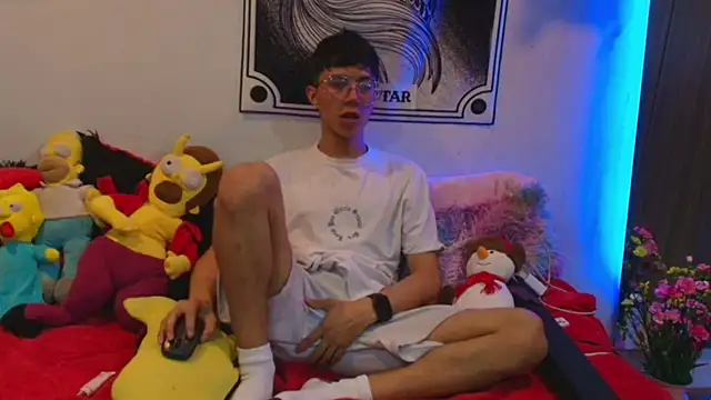 Justyn Ross online show from December 4, 2025, 2:32 am