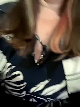 Snapshot of Popinasq chatting on November 7, 2025, 9:08 pm Popinasq online show from November 7, 2025, 9:08 pm