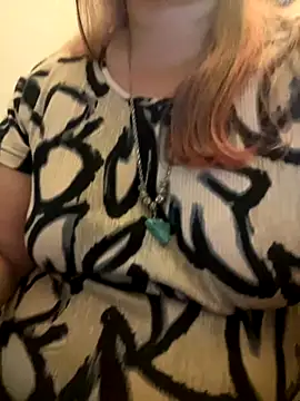 Snapshot of Popinasq chatting on November 30, 2025, 8:31 pm Popinasq online show from November 30, 2025, 8:31 pm