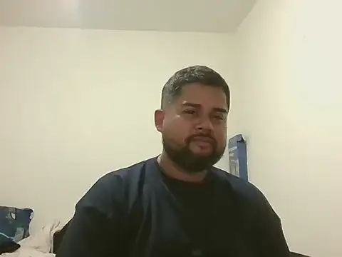 GABRIELGARCIA1313 online show from February 13, 2026, 11:16 pm