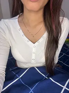 Snapshot of _riyaahahaha_ chatting on December 15, 2024, 11:12 am riyaahahaha online show from December 15, 2024, 11:12 am