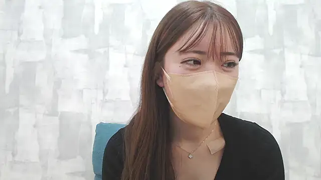 LOVE MOMO LOVE online show from December 14, 2024, 3:04 pm