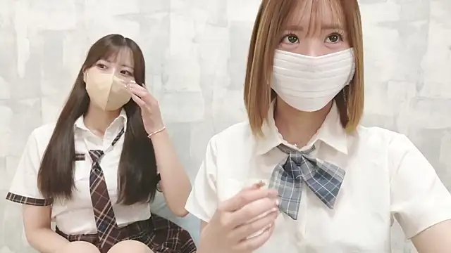 Snapshot of LOVE_MOMO_LOVE chatting on July 6, 2026, 11:50 am LOVE MOMO LOVE online show from July 6, 2026, 11:50 am