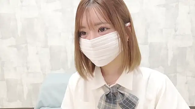 Snapshot of LOVE_MOMO_LOVE chatting on June 28, 2026, 11:27 am LOVE MOMO LOVE online show from June 28, 2026, 11:27 am