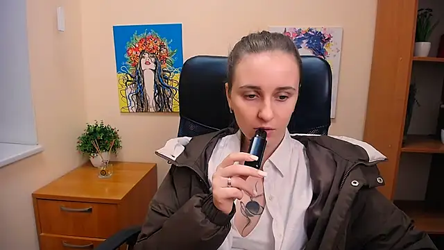 Snapshot of _Nicole_new chatting on March 4, 2025, 1:38 pm  Nicole new online show from March 4, 2025, 1:38 pm