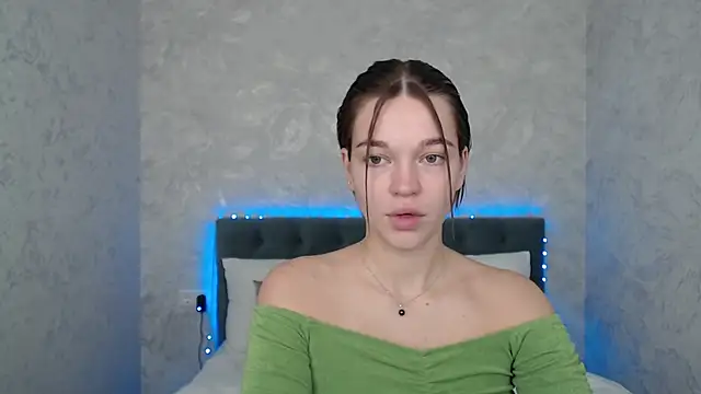 Snapshot of DanaLoved chatting on March 11, 2025, 5:57 am DanaLoved online show from March 11, 2025, 5:57 am