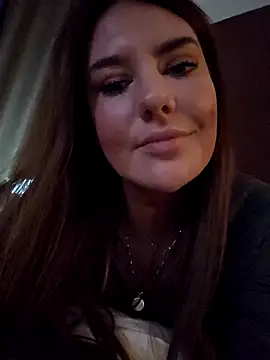 Snapshot of Nina24 chatting on October 4, 2025, 7:15 pm Nina24 online show from October 4, 2025, 7:15 pm