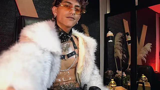 DemonKush-- online show from September 16, 2025, 8:26 am