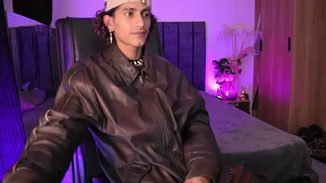 Snapshot of DemonKush-- chatting on May 19, 2026, 2:18 am DemonKush-- online show from May 19, 2026, 2:18 am