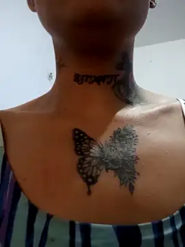 Snapshot of safira_hot chatting on November 17, 2025, 7:07 pm safira hot online show from November 17, 2025, 7:07 pm