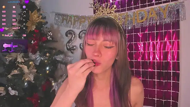 Snapshot of MiaGoth_ chatting on December 16, 2025, 2:27 am MiaGoth online show from December 16, 2025, 2:27 am