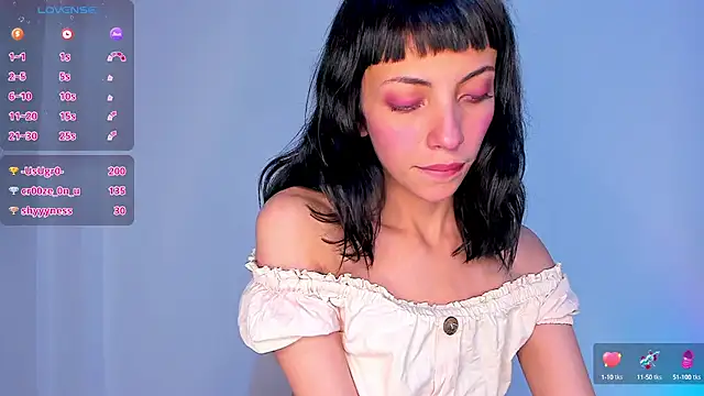 Snapshot of MiaGoth_ chatting on March 9, 2025, 7:45 am MiaGoth online show from March 9, 2025, 7:45 am