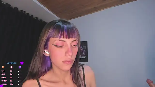 Snapshot of MiaGoth_ chatting on September 11, 2025, 2:33 am MiaGoth online show from September 11, 2025, 2:33 am