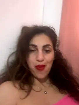 EmaSkyes online show from November 6, 2025, 6:39 am