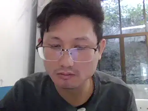 Snapshot of BenBenBom chatting on December 14, 2024, 6:35 am BenBenBom online show from December 14, 2024, 6:35 am