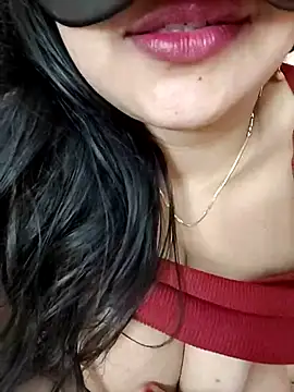 Snapshot of kaamuk_shweta chatting on April 23, 2026, 12:29 pm kaamuk shweta online show from April 23, 2026, 12:29 pm