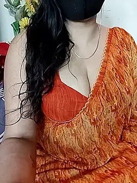 Snapshot of kaamuk_shweta chatting on April 28, 2026, 5:28 pm kaamuk shweta online show from April 28, 2026, 5:28 pm
