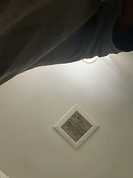 honeybrow online show from January 24, 2025, 3:24 pm