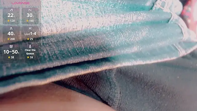 Snapshot of Oriana_braom chatting on November 21, 2025, 8:08 pm Oriana braom online show from November 21, 2025, 8:08 pm