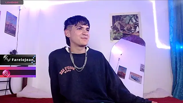 Snapshot of jeanfarelo chatting on January 13, 2025, 5:23 am jeanfarelo online show from January 13, 2025, 5:23 am