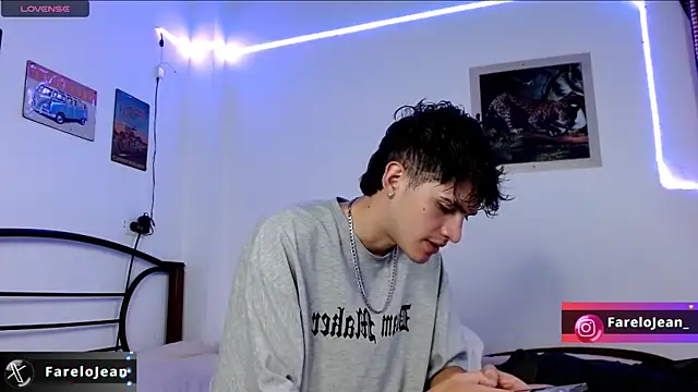 Snapshot of jeanfarelo chatting on December 20, 2024, 10:16 am jeanfarelo online show from December 20, 2024, 10:16 am