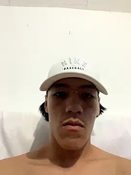 CRYBYT9 online show from November 29, 2025, 1:06 am