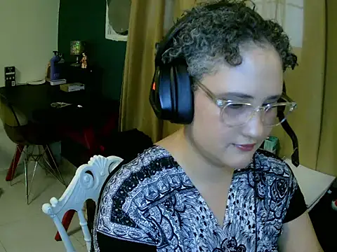 lolalicious 7583 online show from February 8, 2026, 9:34 pm