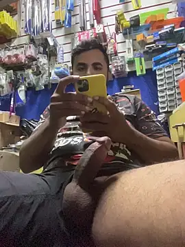 Sheik z o online show from October 31, 2025, 11:22 pm