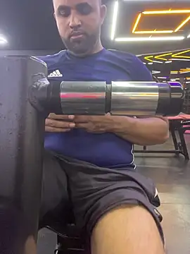 Sheik z o online show from March 18, 2026, 12:47 am