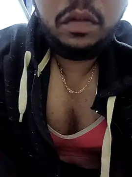 Snapshot of Mmm992170 chatting on January 14, 2026, 9:29 pm Mmm992170 online show from January 14, 2026, 9:29 pm