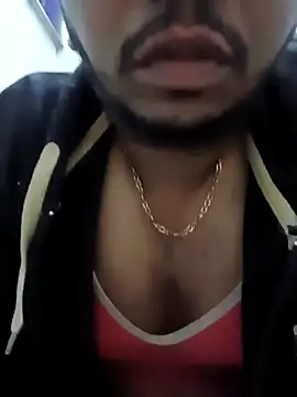 Snapshot of Mmm992170 chatting on February 1, 2026, 10:19 pm Mmm992170 online show from February 1, 2026, 10:19 pm