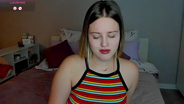 Snapshot of _Sarah_Soul_ chatting on October 17, 2025, 12:14 am Sarah Soul online show from October 17, 2025, 12:14 am