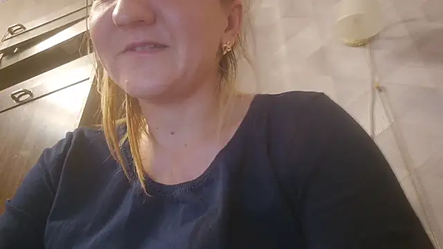 Snapshot of EstrellaWalters chatting on September 24, 2025, 6:25 pm EstrellaWalters online show from September 24, 2025, 6:25 pm