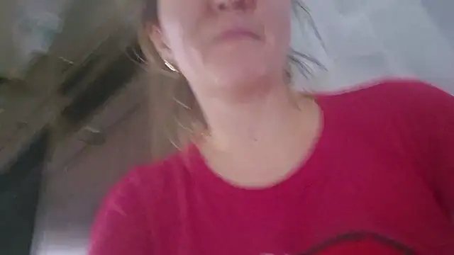 Snapshot of EstrellaWalters chatting on December 15, 2025, 8:20 am EstrellaWalters online show from December 15, 2025, 8:20 am