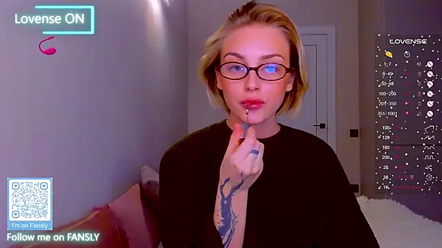 pretty girlnextdoor online show from January 28, 2025, 5:56 pm