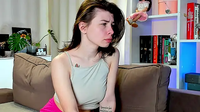 Snapshot of callmetori chatting on February 10, 2025, 8:31 am callmetori online show from February 10, 2025, 8:31 am