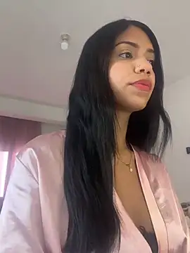 Snapshot of -Naomyy- chatting on November 3, 2025, 2:53 pm -Naomyy- online show from November 3, 2025, 2:53 pm