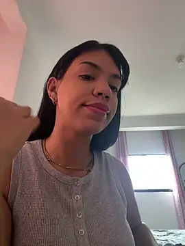 Snapshot of -Naomyy- chatting on May 2, 2026, 7:30 pm -Naomyy- online show from May 2, 2026, 7:30 pm
