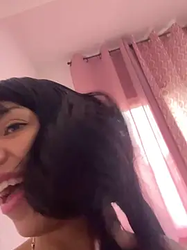 Snapshot of -Naomyy- chatting on May 8, 2026, 12:42 pm -Naomyy- online show from May 8, 2026, 12:42 pm