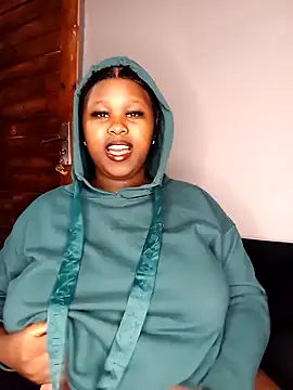 Dark Berry 26 online show from February 16, 2026, 12:59 pm