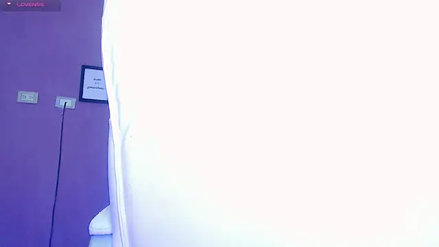 Snapshot of Veronica_111 chatting on January 29, 2025, 4:15 am Veronica 111 online show from January 29, 2025, 4:15 am